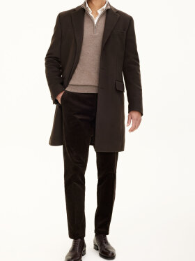 Oscar Jacobson - Sylar Coat